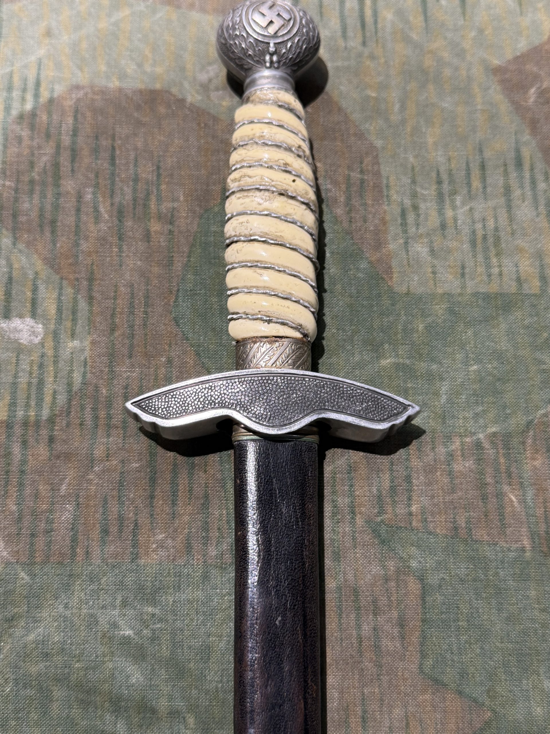 Original WW2 German Luftwaffe 2nd Model Officer's Dagger - F.W. Höller (With Repro Sheath) - Image 12