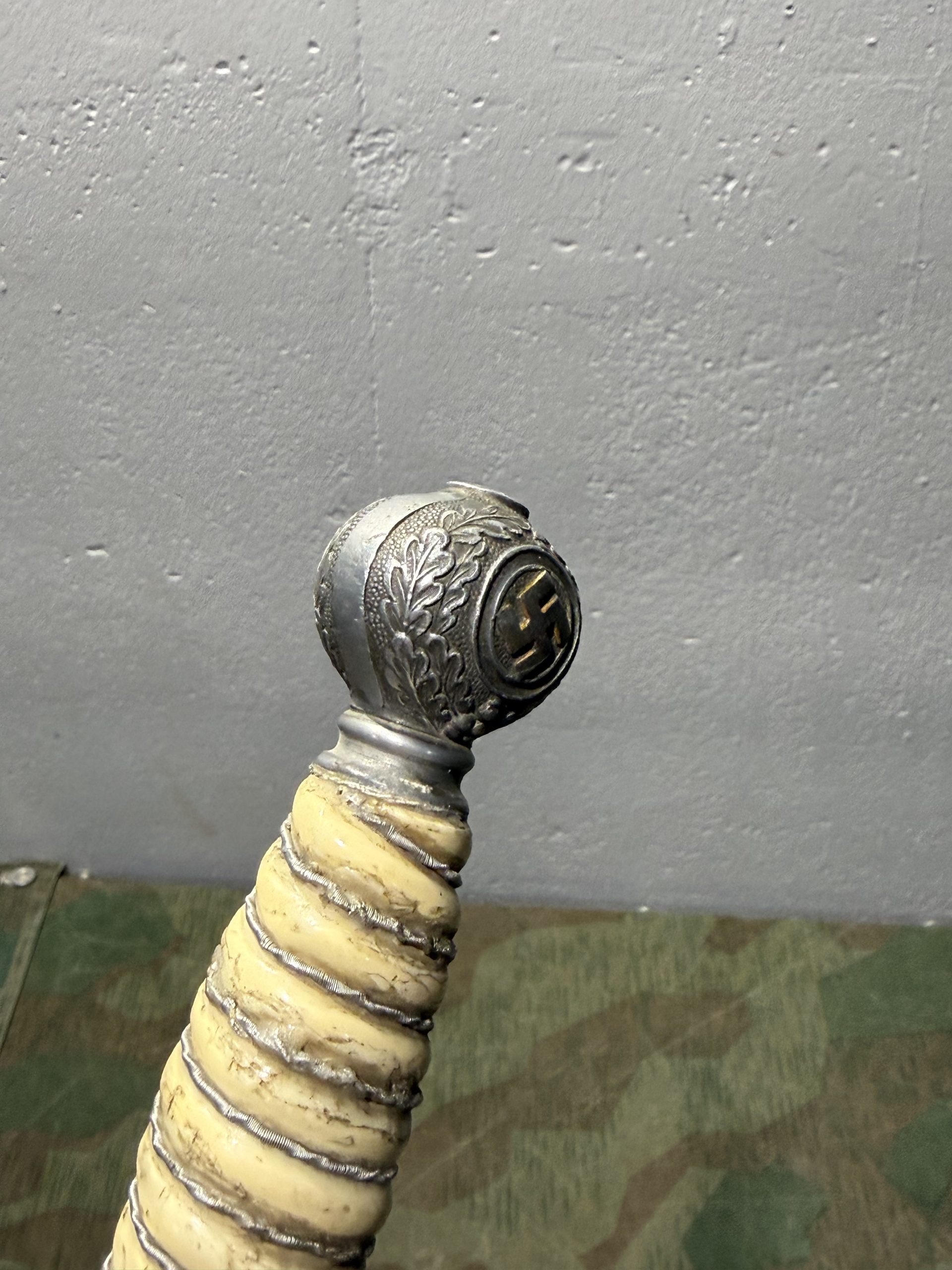 Original WW2 German Luftwaffe 2nd Model Officer's Dagger - F.W. Höller (With Repro Sheath) - Image 19