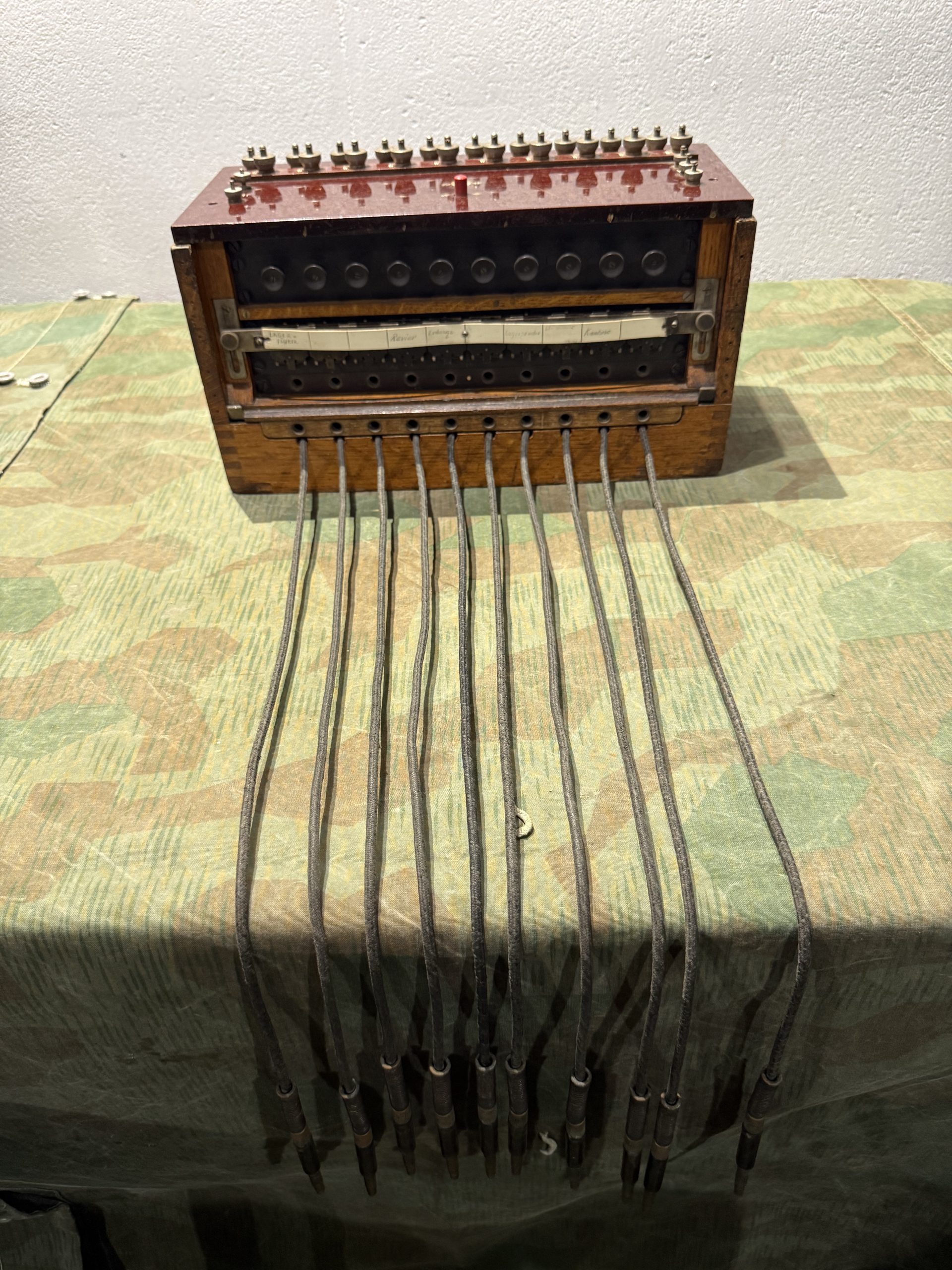 Original WW2 German 10 Line Switchboard Klappenschrank 1940 Dated Working Condition w/ Transit Lid - Image 5