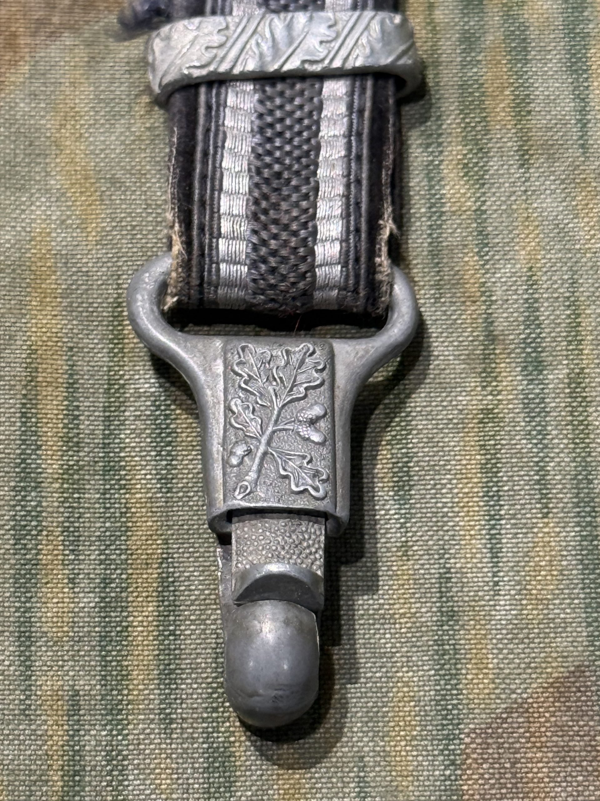 Original WW2 German Luftwaffe 2nd Model Dagger Hanger (Dolchgehange) - Image 2