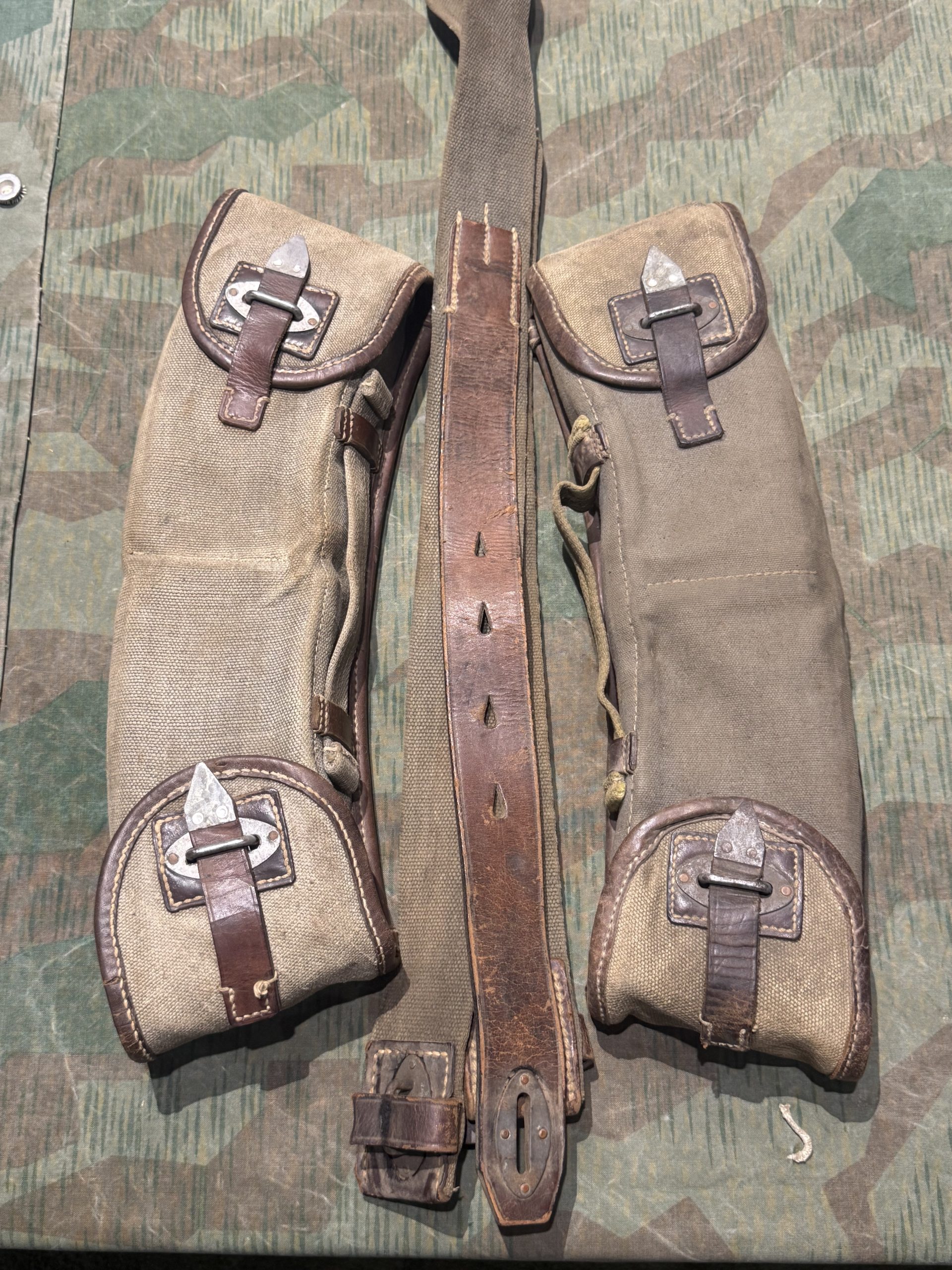 Original WW2 German MG13 8x Magazines w/ Carry Pouches - Image 2