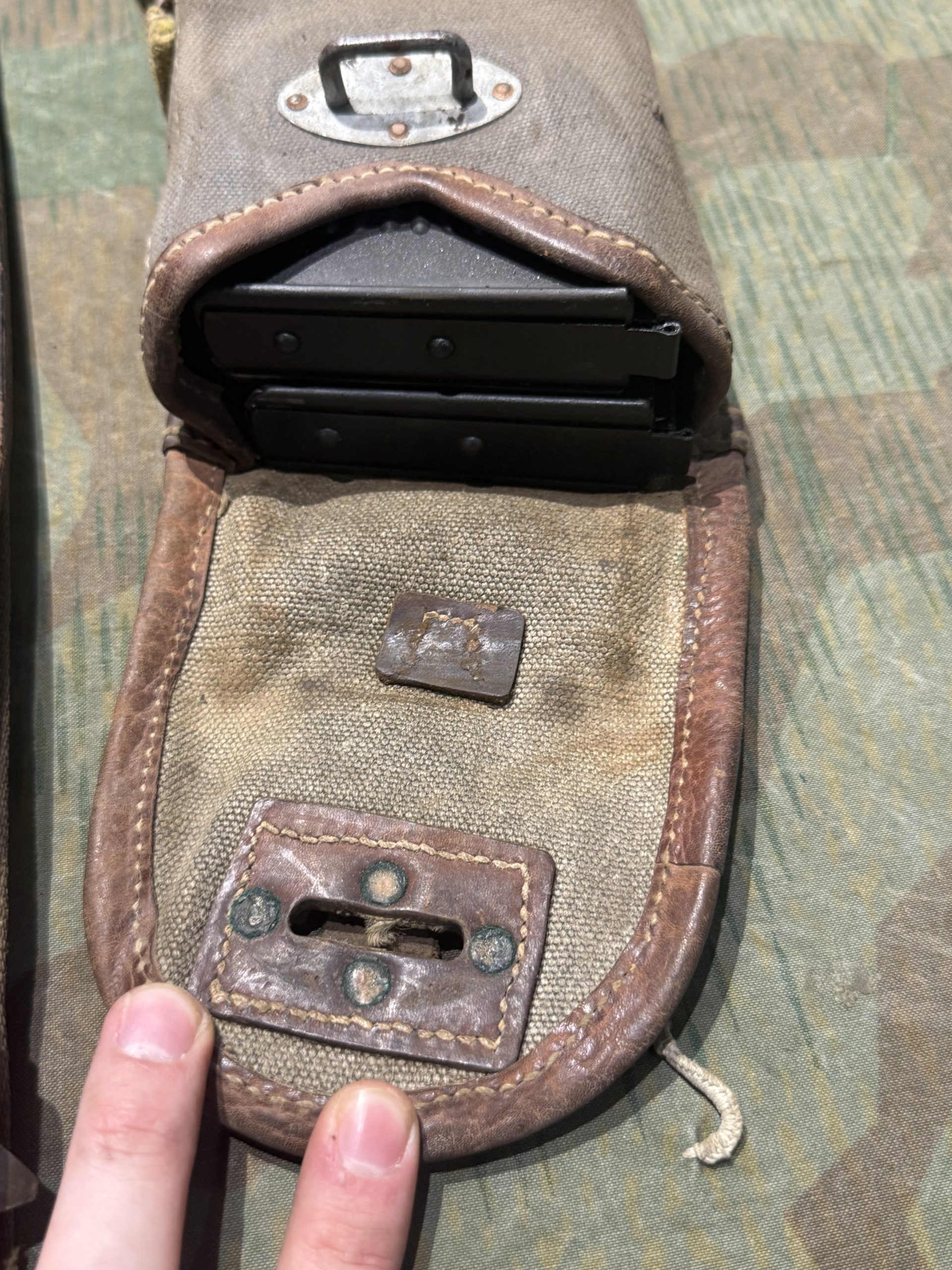 Original WW2 German MG13 8x Magazines w/ Carry Pouches - Image 9