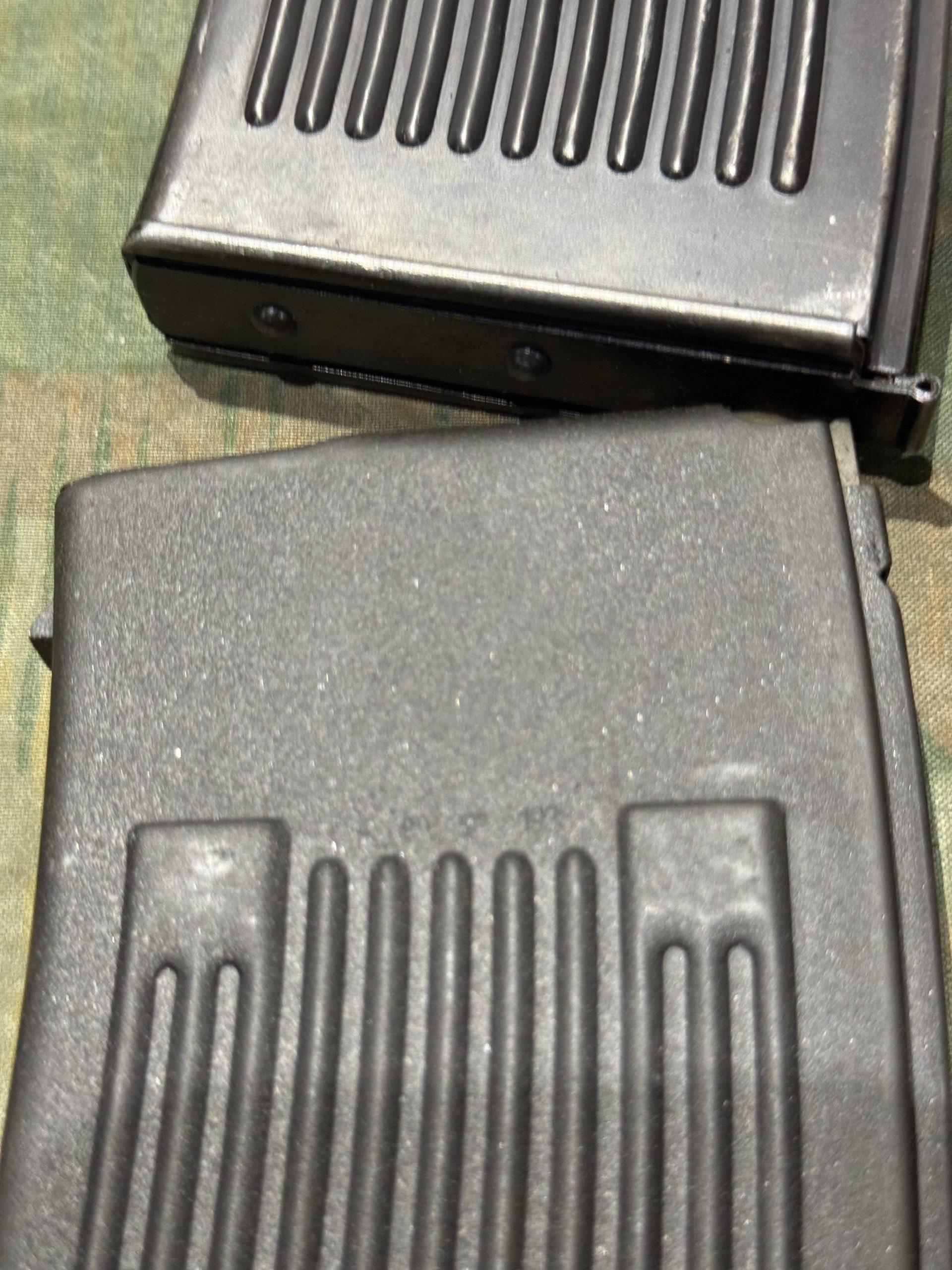 Original WW2 German MG13 8x Magazines w/ Carry Pouches - Image 21