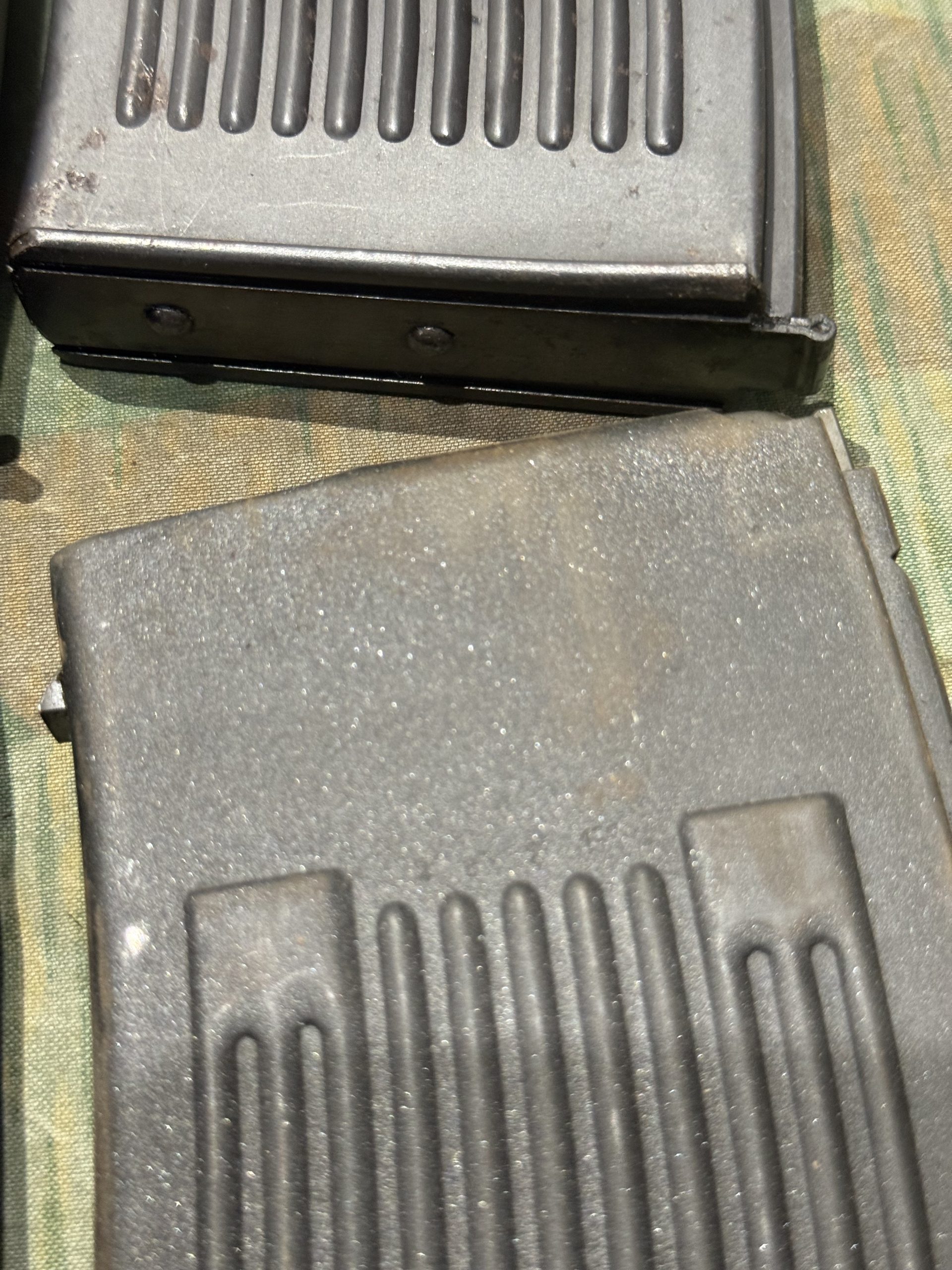 Original WW2 German MG13 8x Magazines w/ Carry Pouches - Image 22