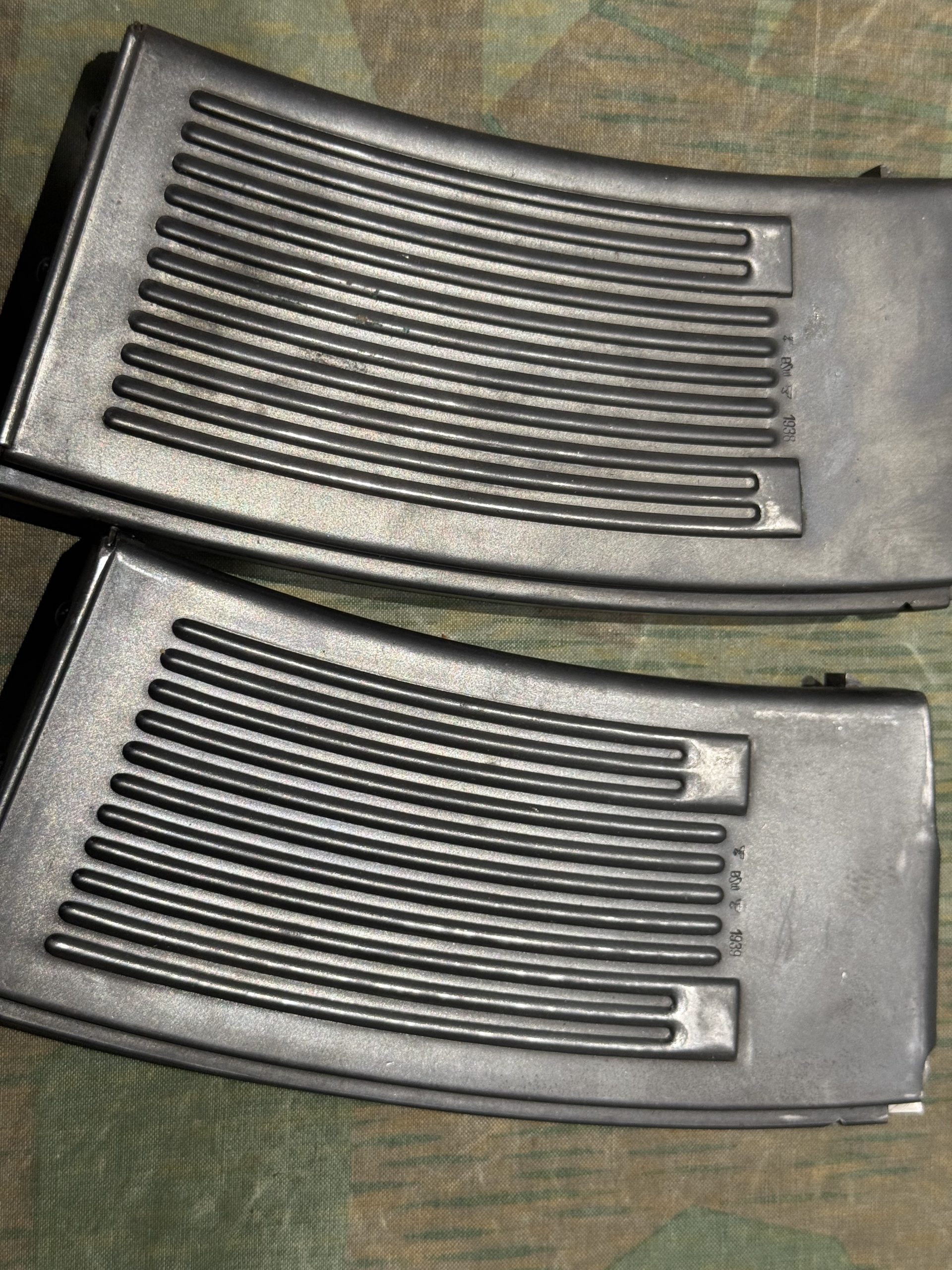 Original WW2 German MG13 8x Magazines w/ Carry Pouches - Image 24