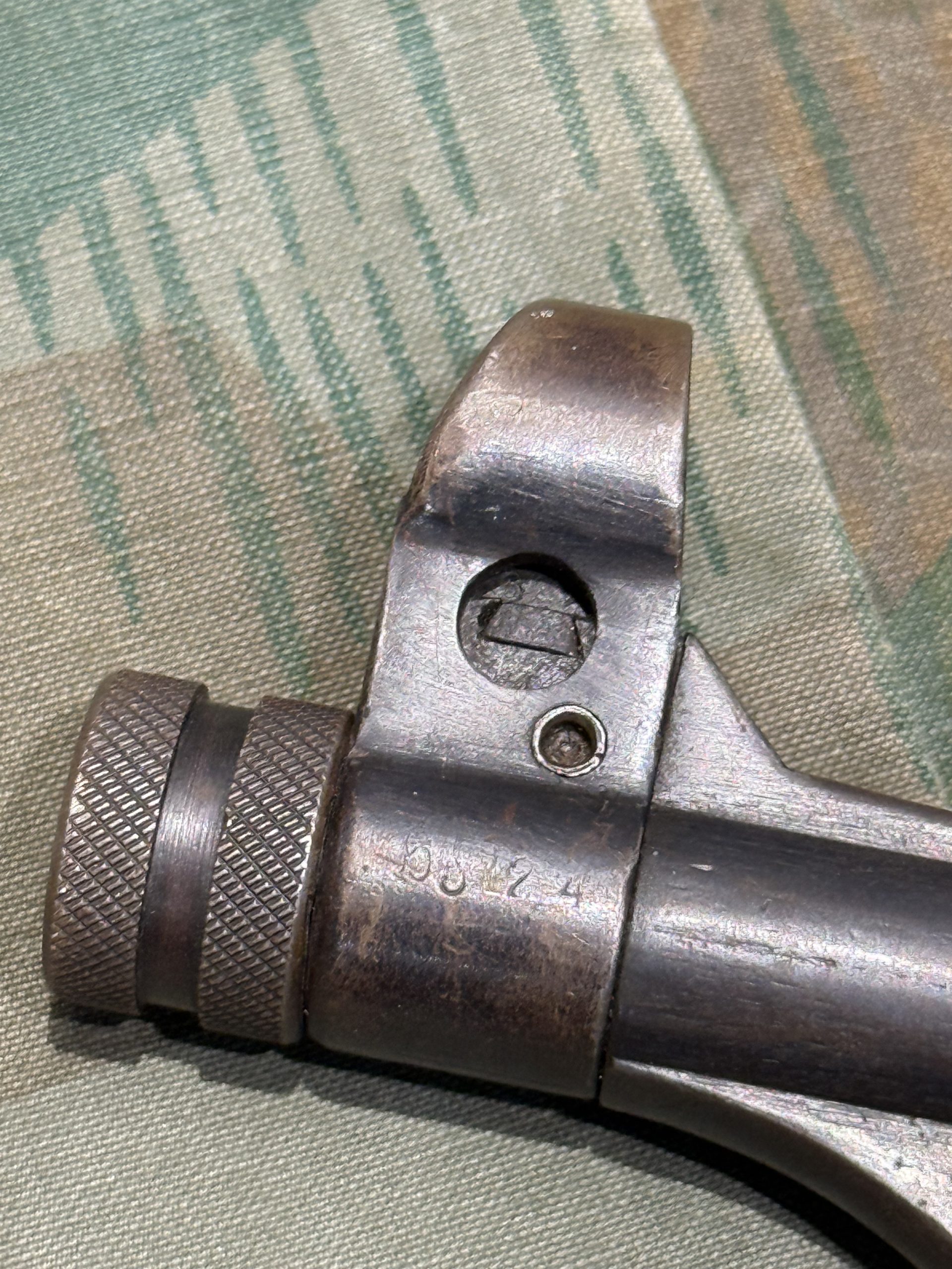 Original WW2 German Deactivated MP40 Display Gun BNZ 1943 Marked w/ Live Barrel, Sling & Magazine - Image 12