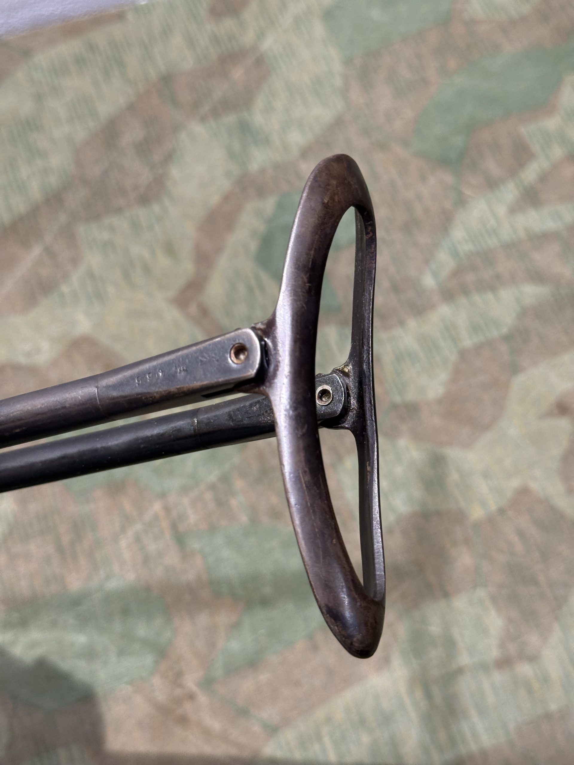 Original WW2 German Deactivated MP40 Display Gun BNZ 1943 Marked w/ Live Barrel, Sling & Magazine - Image 15