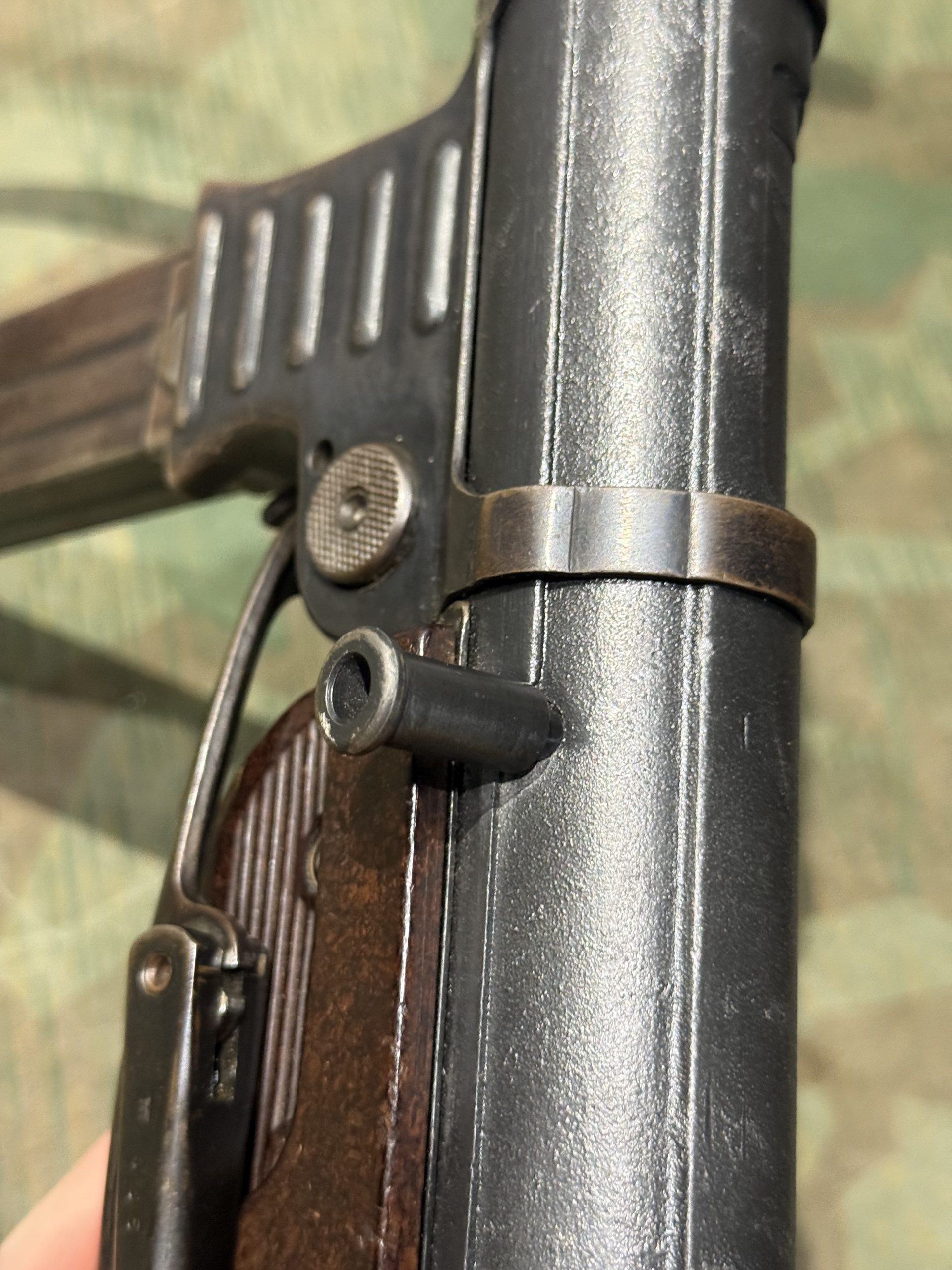 Original WW2 German Deactivated MP40 Display Gun BNZ 1943 Marked w/ Live Barrel, Sling & Magazine - Image 24