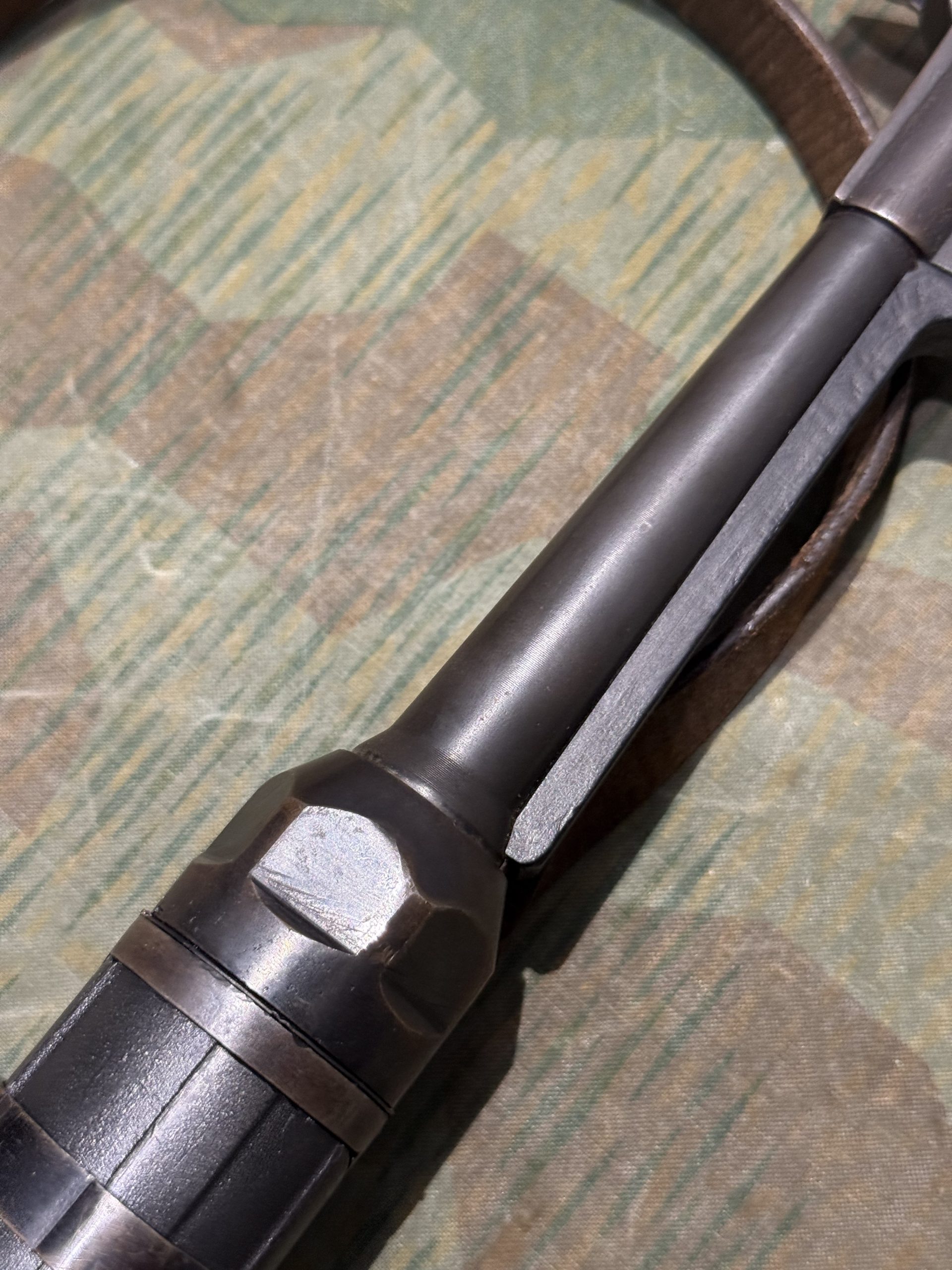 Original WW2 German Deactivated MP40 Display Gun BNZ 1943 Marked w/ Live Barrel, Sling & Magazine - Image 28