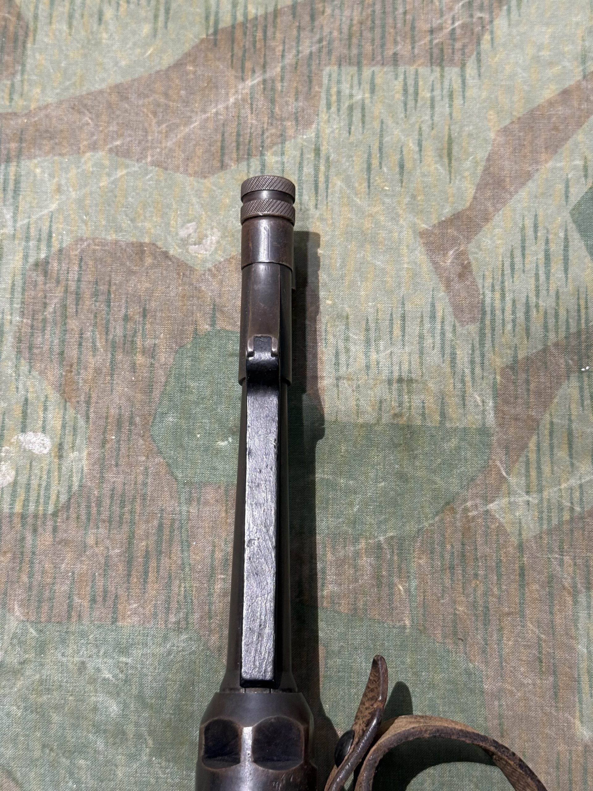 Original WW2 German Deactivated MP40 Display Gun BNZ 1943 Marked w/ Live Barrel, Sling & Magazine - Image 32